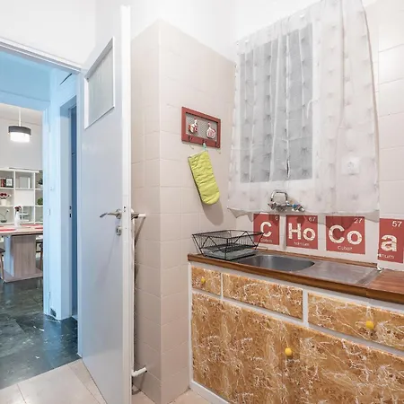 Beautiful Apartment, Next To Metro. * Athens